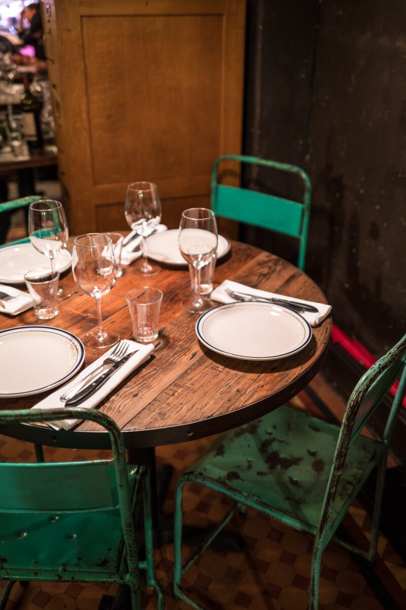 Sarah Stanfield and Clayton from The Taste Edit and Gal Meet's Glam Julia Engel and Thomas Berolzheimer go to the best Italian Restaurant in San Francisco Montesacro Pinseria Enoteca. We love the charm and food at this restaurant