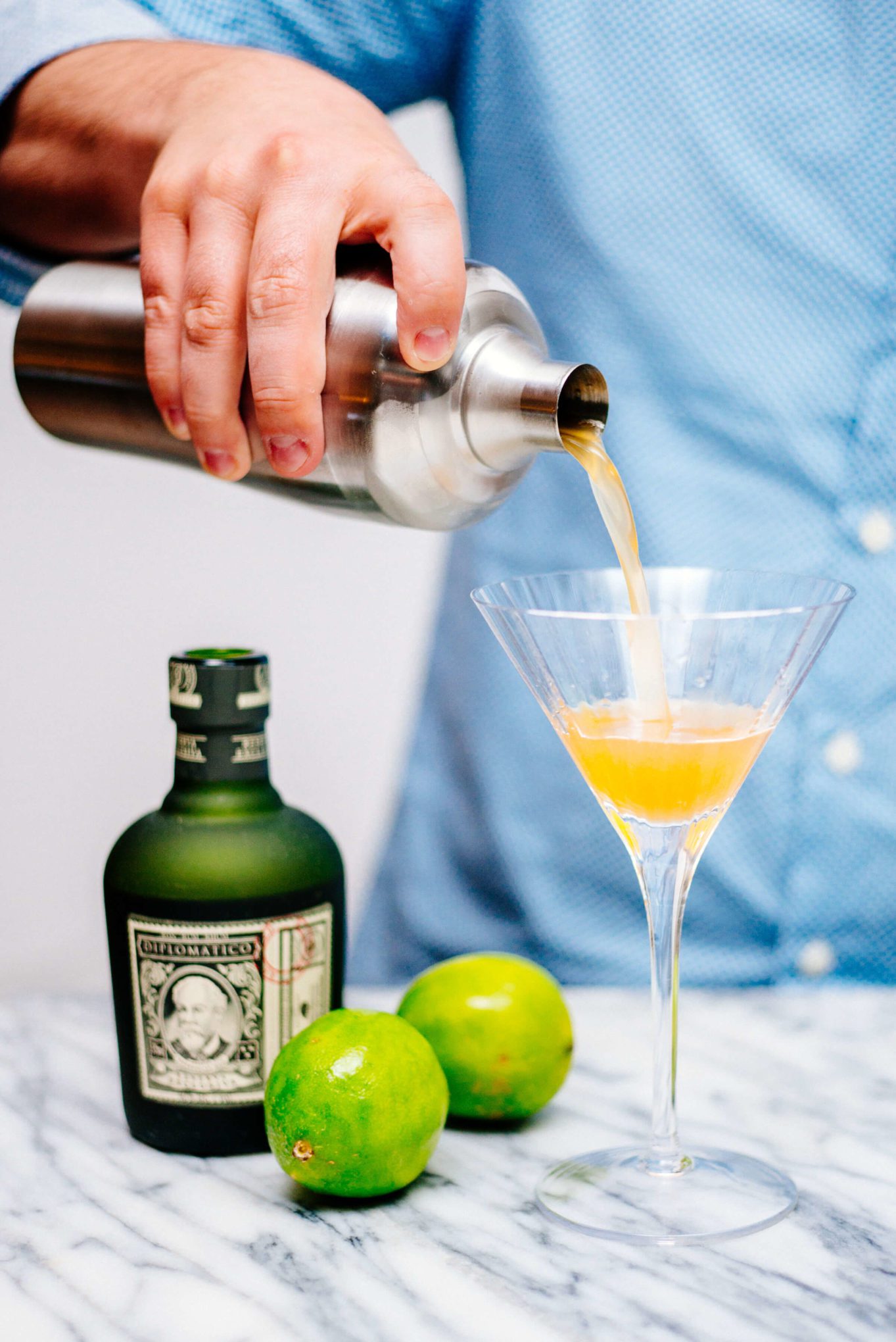 The Taste Edit pouring a Lemon Verbena Daiquiri 