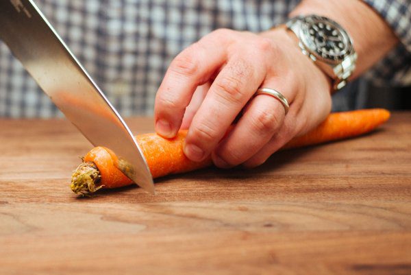 Trimming a carrot