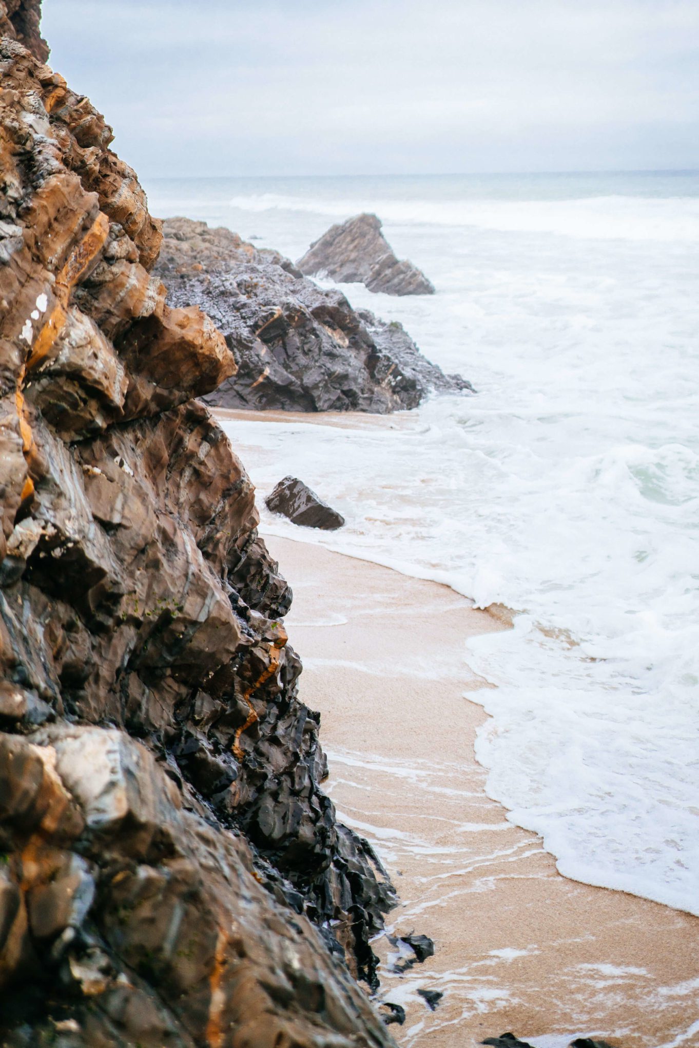 Take a walk on the beach with The Taste Edit at The Ritz-Carlton Half Moon Bay, inspiring us to make an easy lobster pasta recipe from the Amalfi Coast.