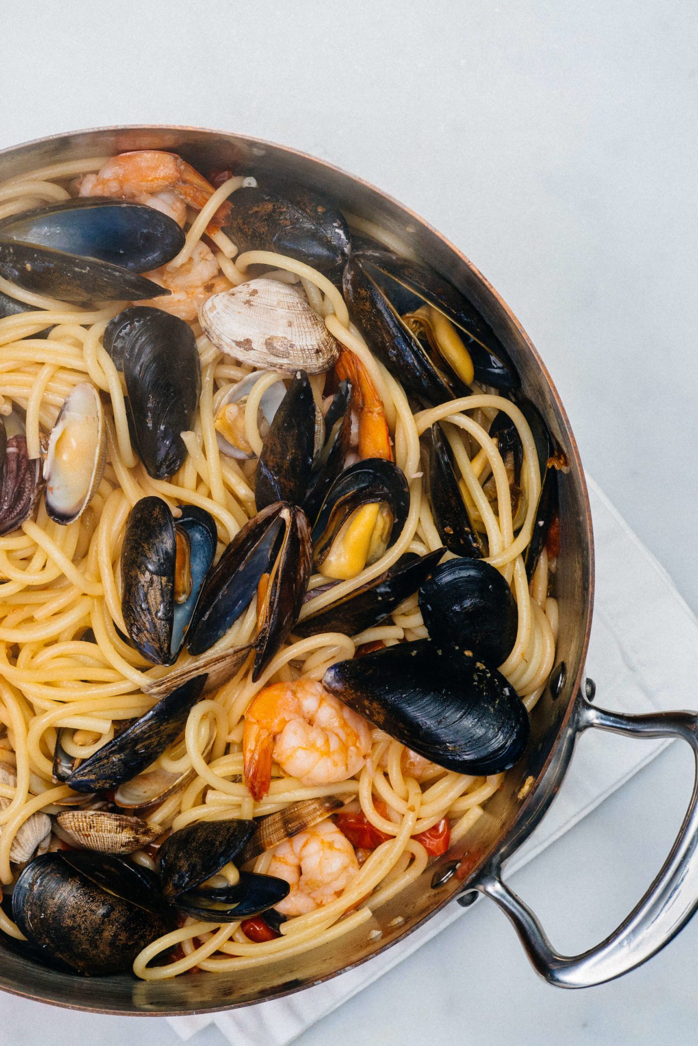 Steaming hot Pasta from the rocks - shellfish pasta with bucatini 