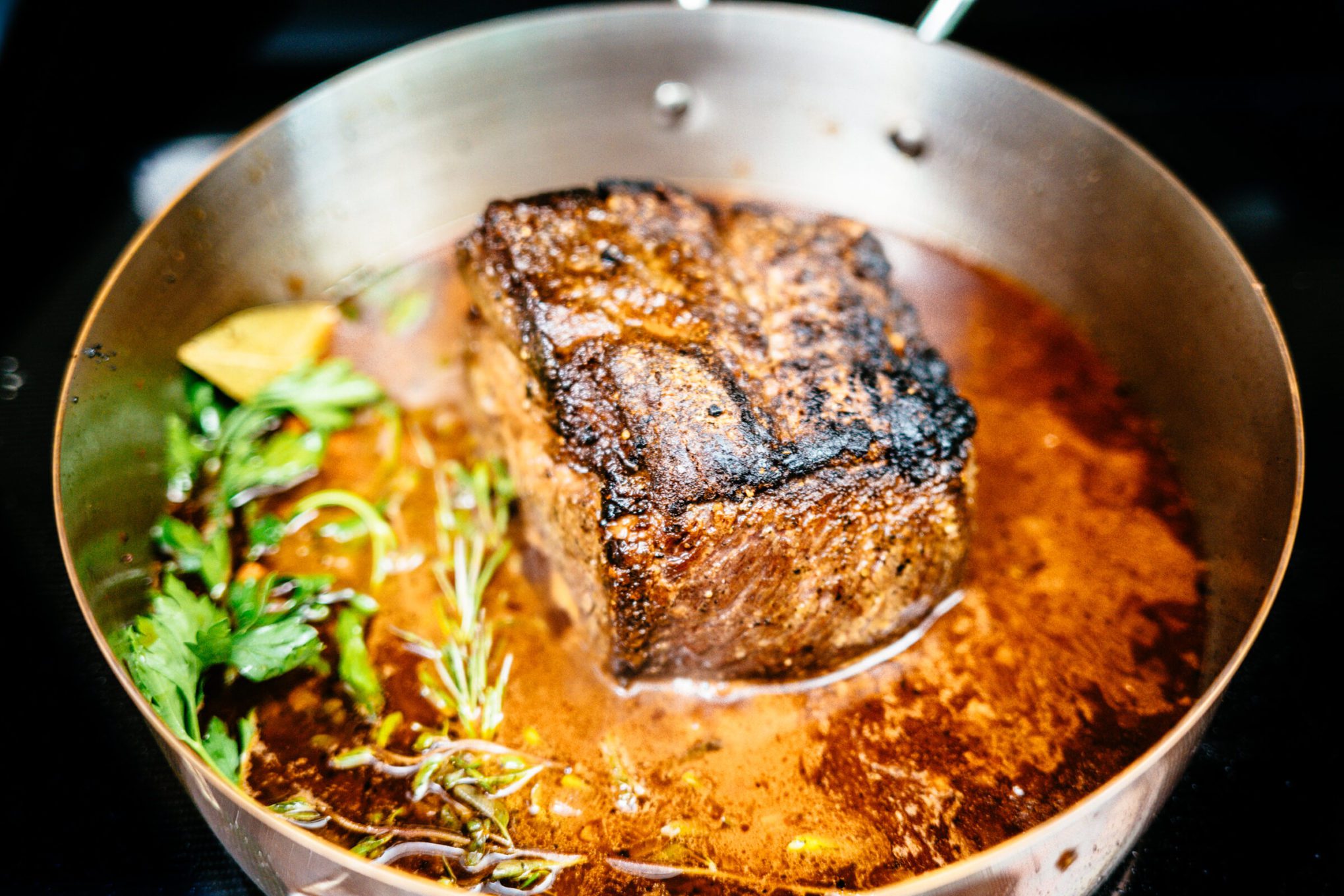 Braising boneless short ribs 