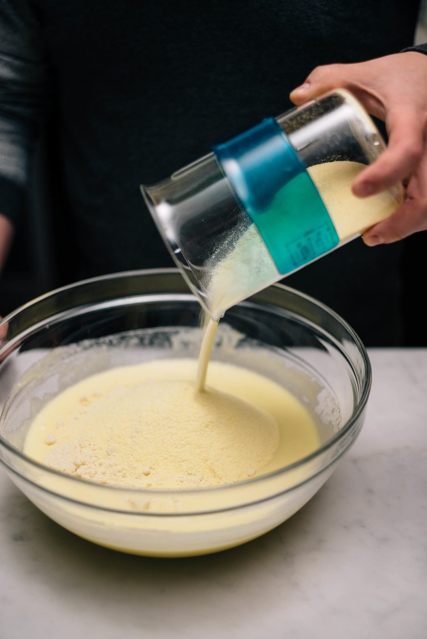 The Taste Edit adds ingredients with the Chef'n measure up measuring glasses to make a blood orange campari cake