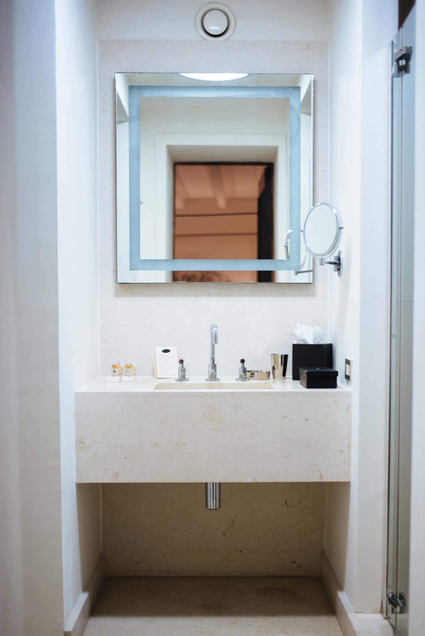 Bathroom in Palazzo Seneca, Norcia Umbria, The Taste Edit