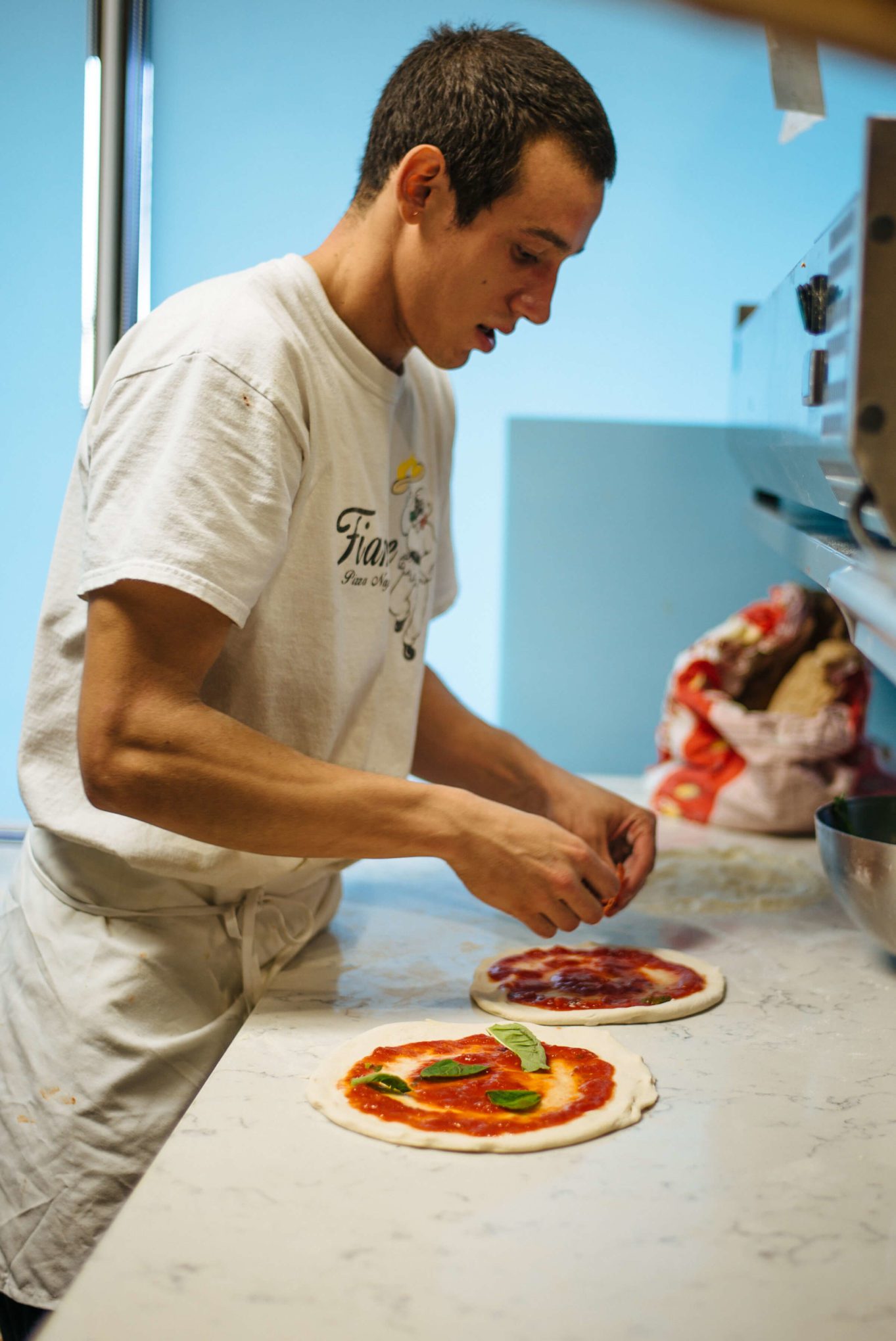 Scott Vople making pizzas at Fiamme Pizza, Tucson Arizona, The Taste Edit