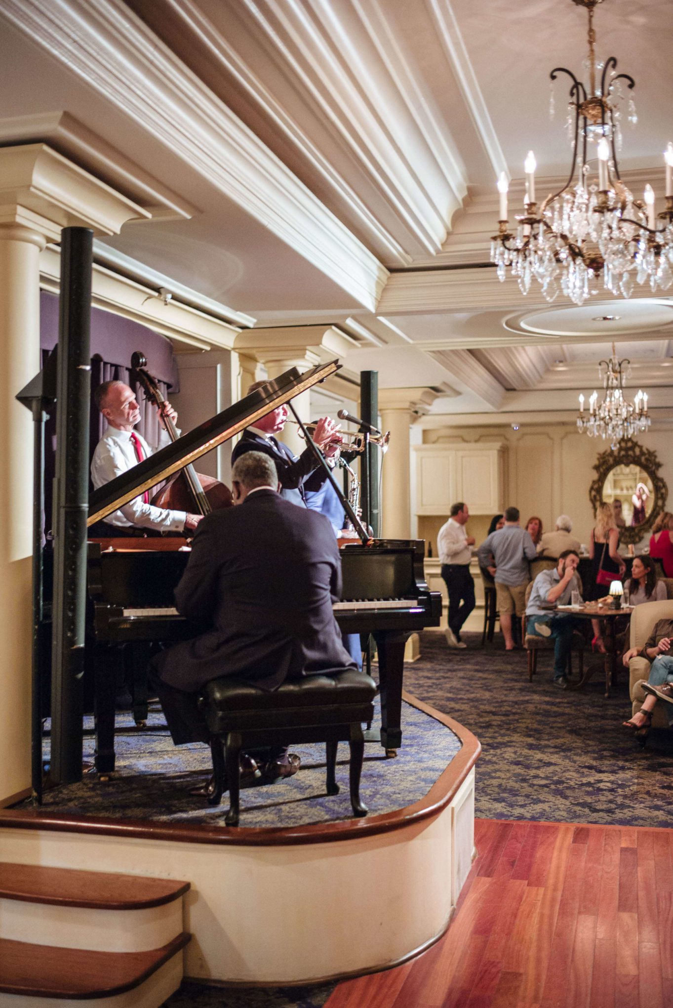 Classic standards with live jazz in the davenport lounge at the best hotel in New Orleans, The Ritz-Carlton New Orleans, The Taste Edit