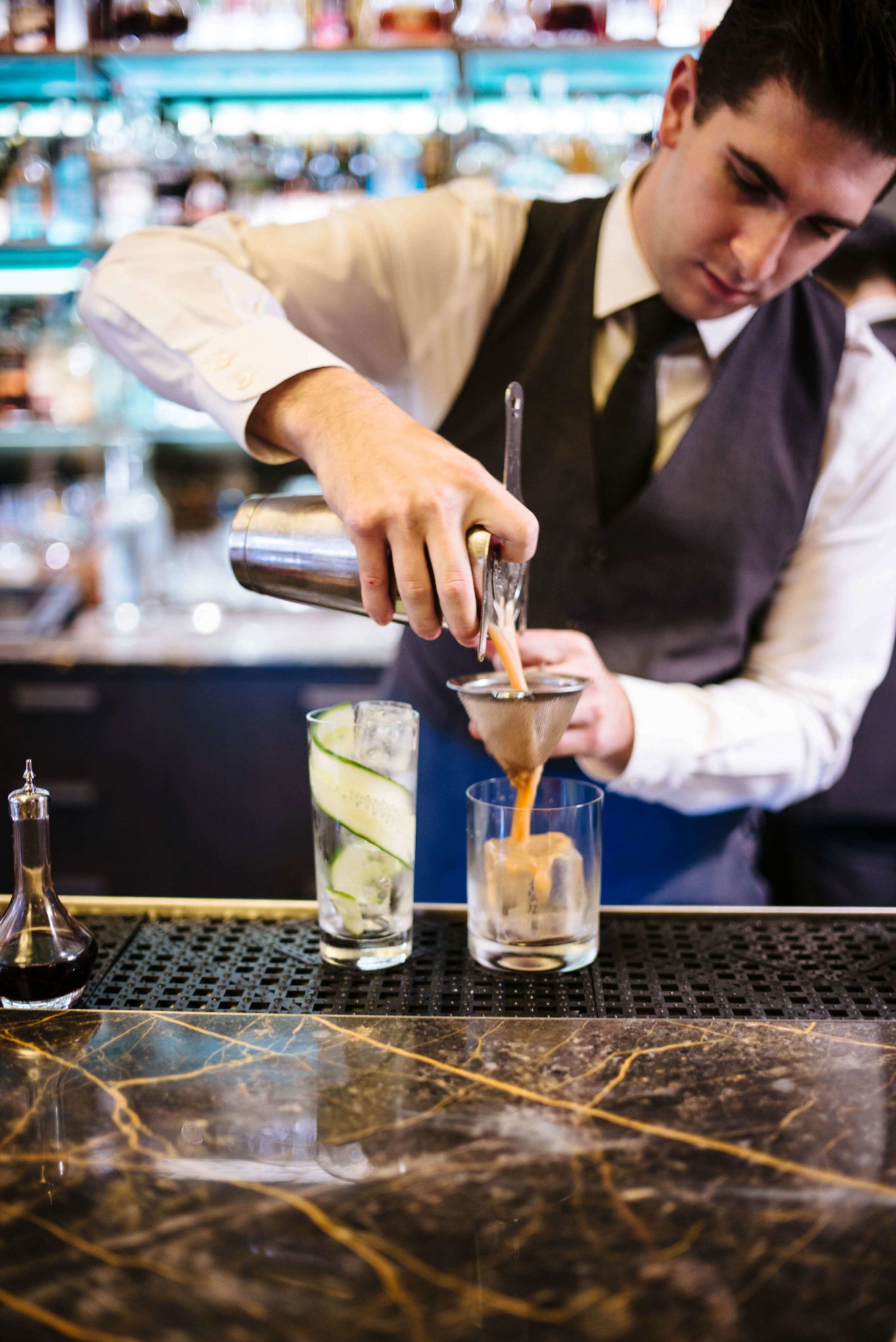 Make this apple whiskey cocktail this fall from Eleven madison Park in NYC via The Taste Edit