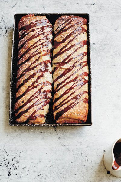 Make this Croatian Pear Strudel with chocolate sauce for dessert from Dalmatia cookbook - get the recipe on thetasteedit #recipe