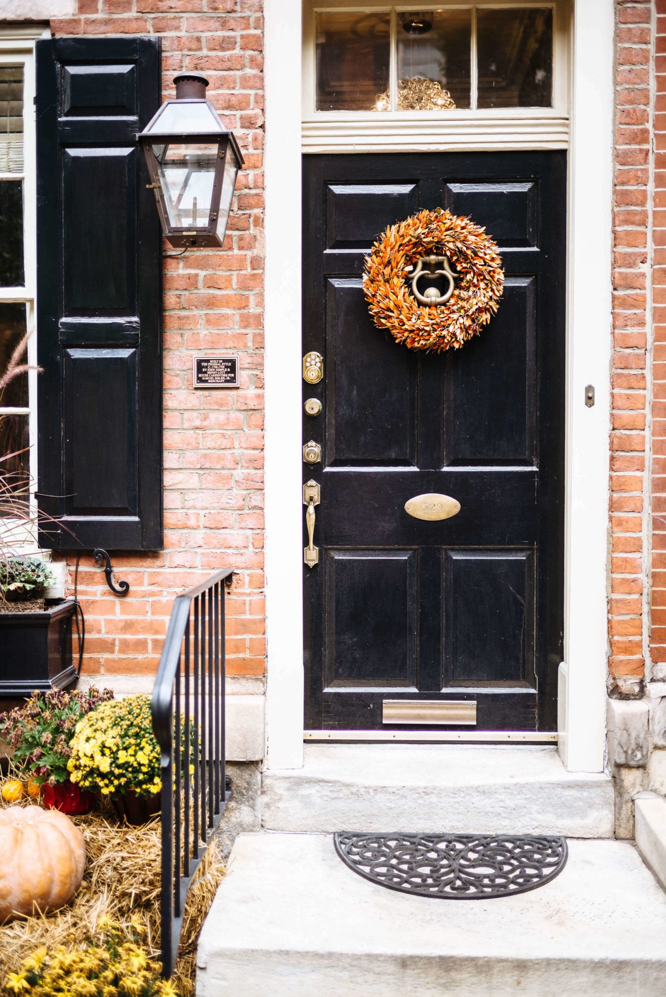 Visit Philadelphia for some of the best food and historical sites #thetasteedit #travel #philadelphia #history #doors #decor #fall