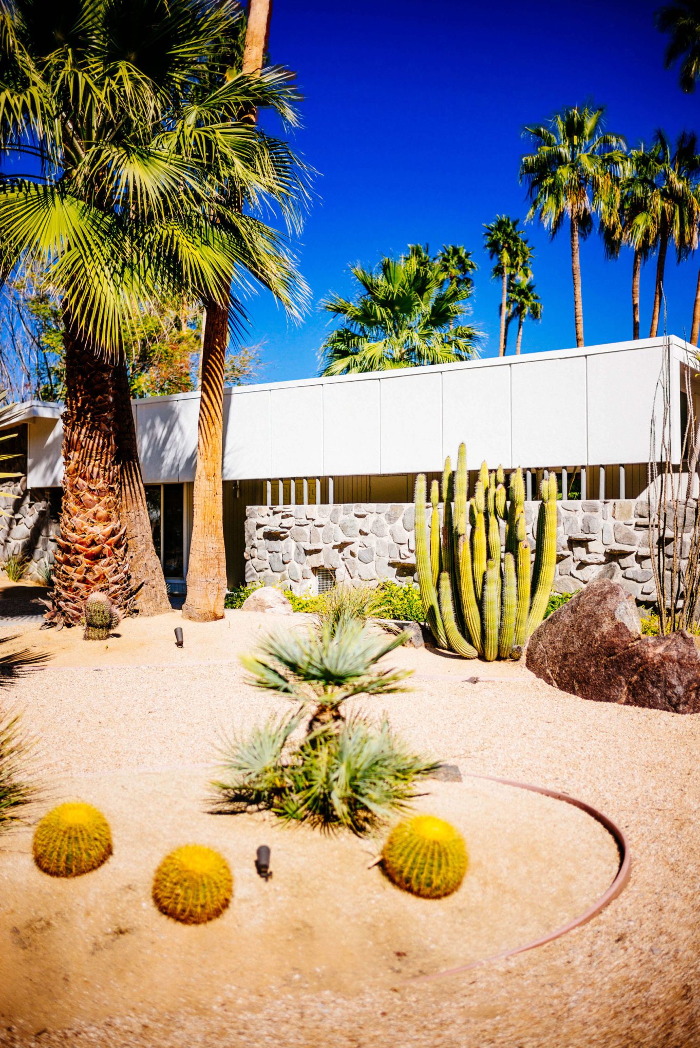  : Tour the beautiful Mid Century Homes in Palm Springs, The Taste Edit