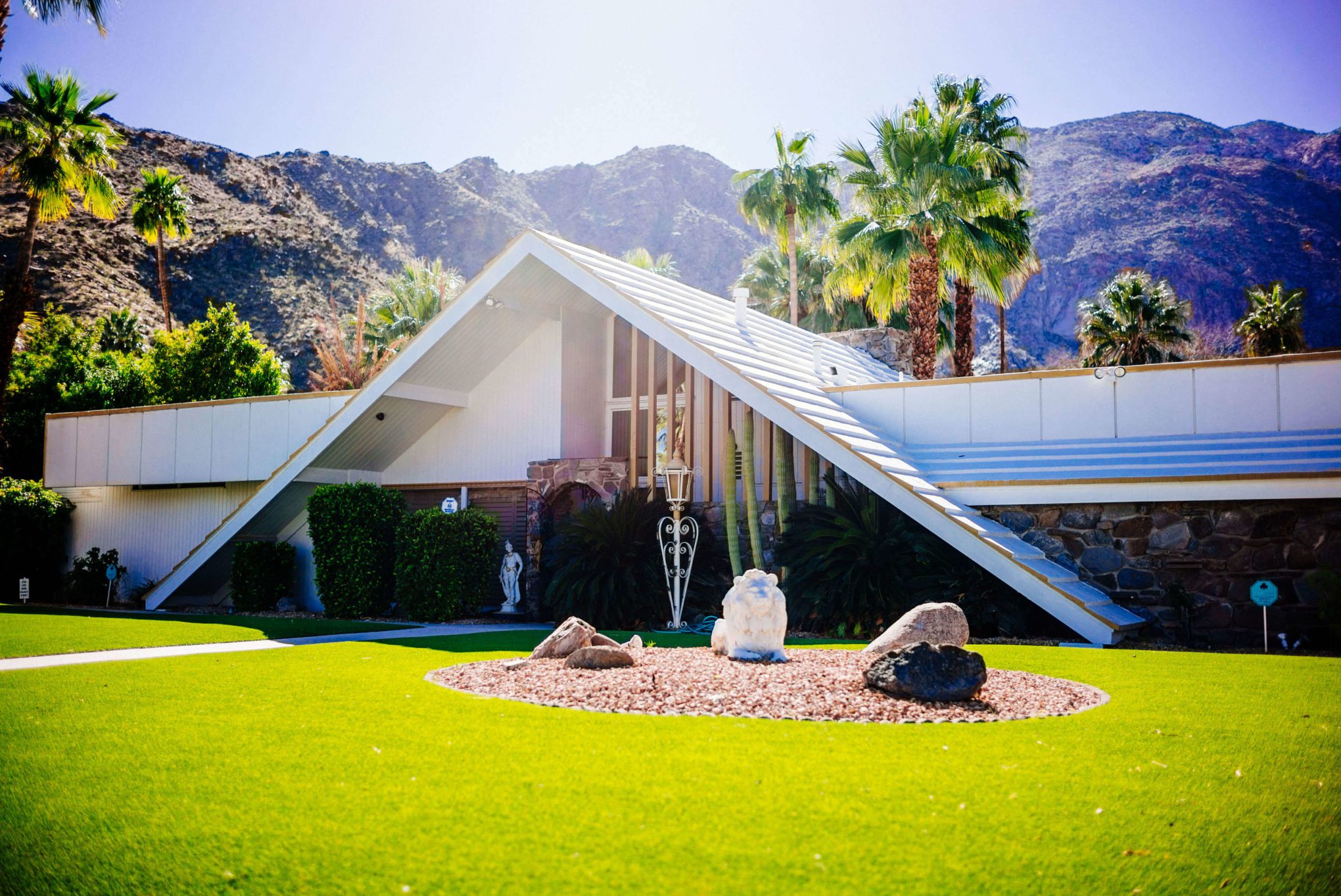  : Tour the beautiful Mid Century Homes in Palm Springs, The Taste Edit