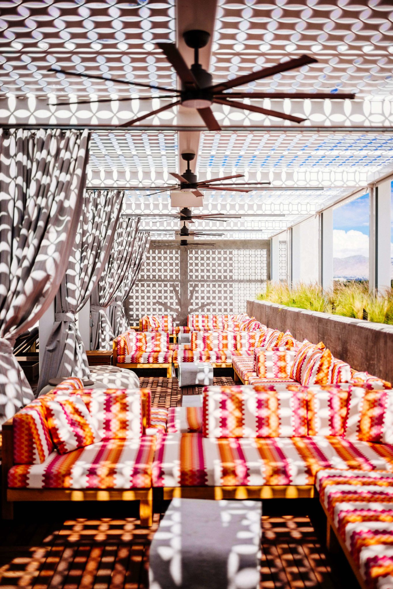 Stay at the Kimpton Rowan Hotel in Palm Springs has one of the best rooftop patios in Palm Springs, it's a dessert retreat, The Taste Edit