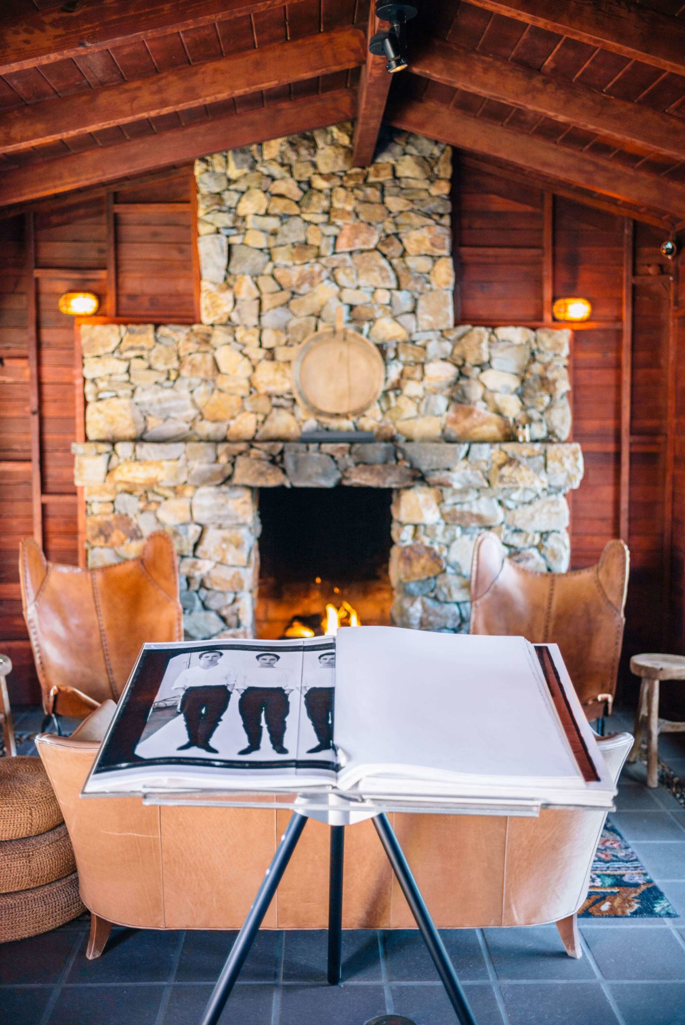 We love this cozy fireplace for chilly nights in the desert. Stay at Sparrows Lodge hotel in palm springs on your next visit.