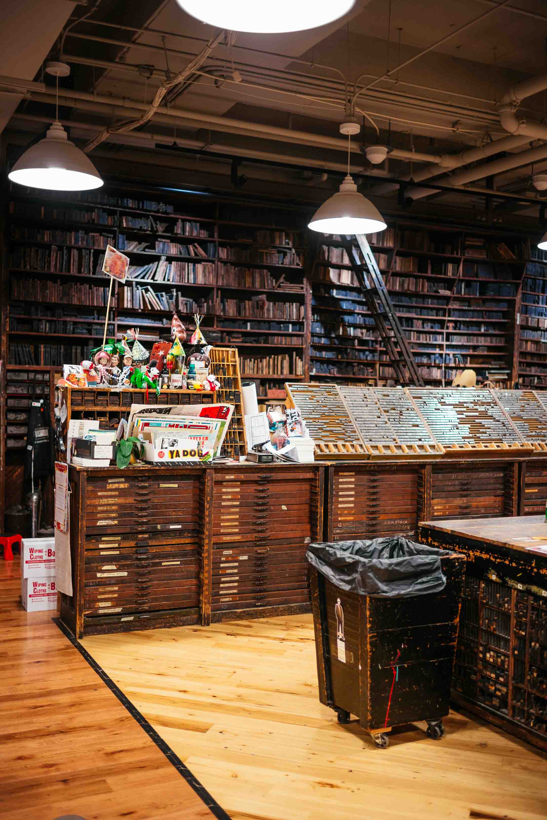 Looking for things to do in Nashville? Tour the historical Hatch show print shop in Nashville.