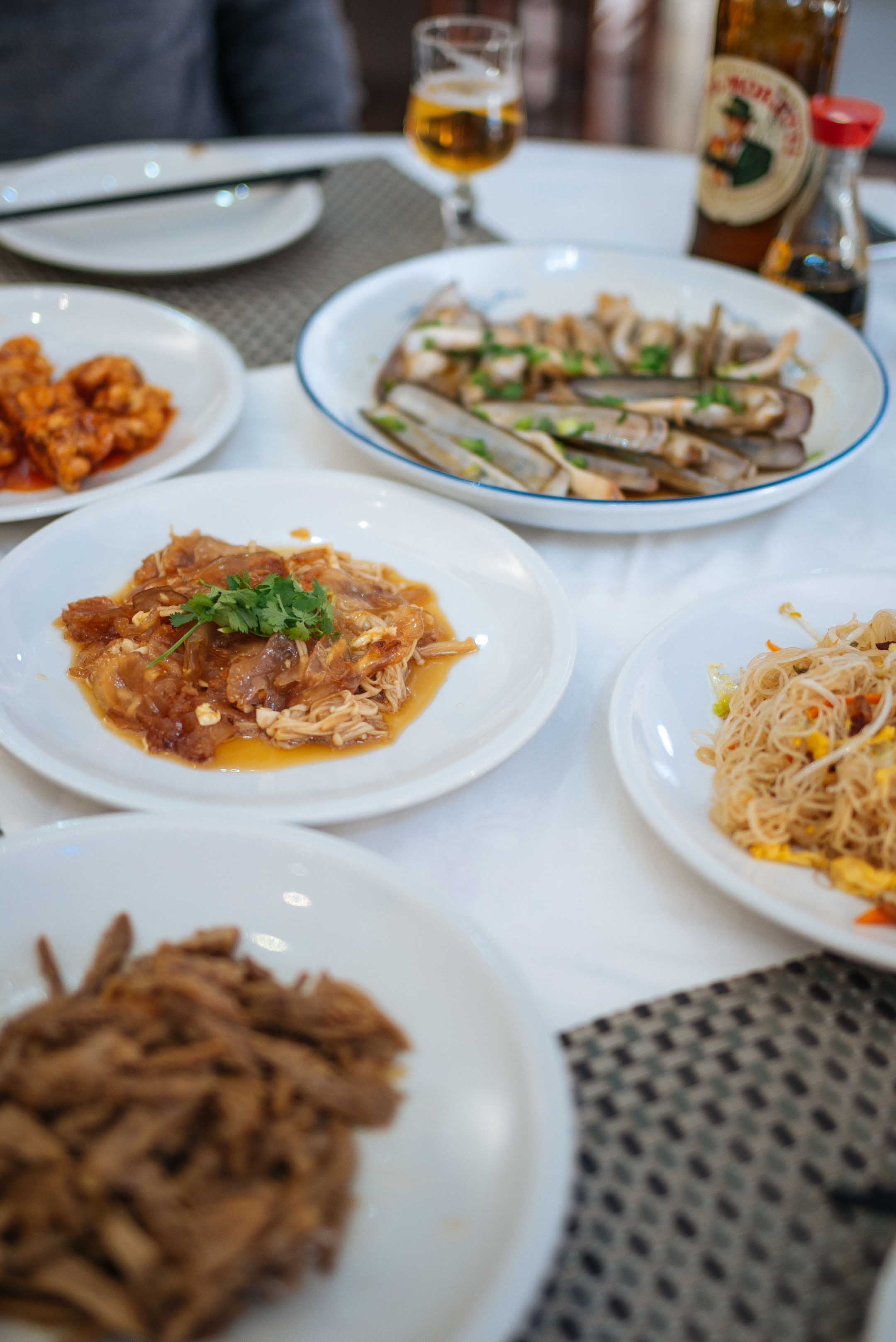 We found the best restaurant in Torino Italy for Chinese food with shared dishes and beer.