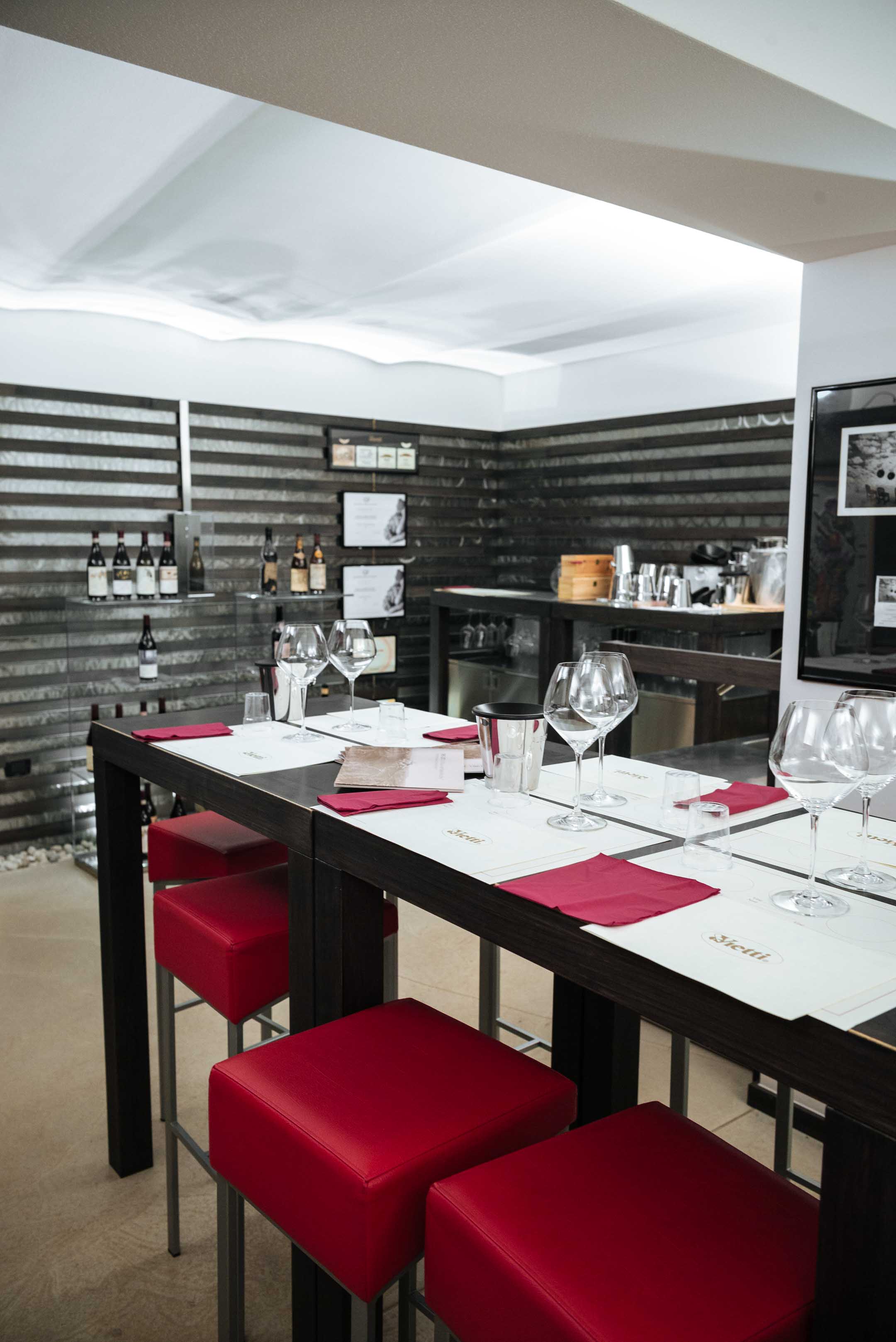 Visit vietti winery in Castiglione Falletto, Piedmont
