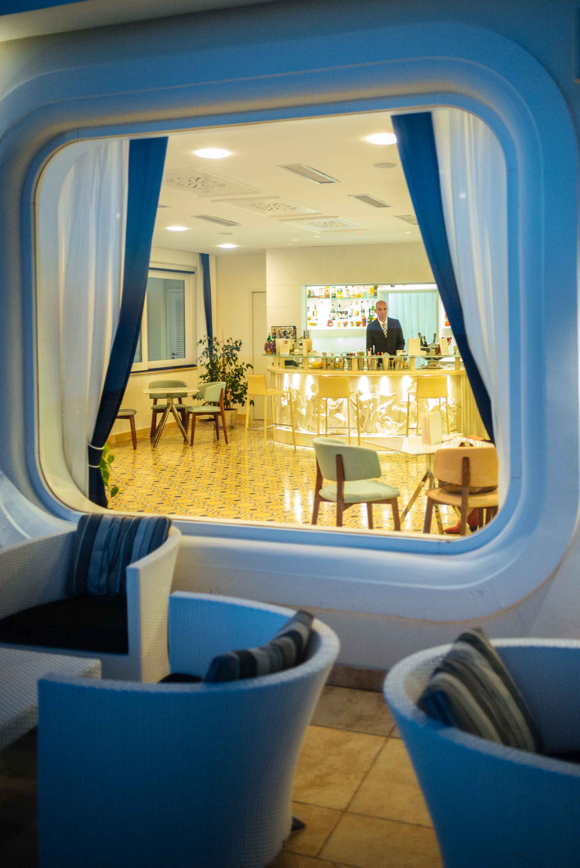 Enjoy the classic San Montano Resort & Spa bar in Ischia, Italy | thetasteedit.com #italy #travel #bar