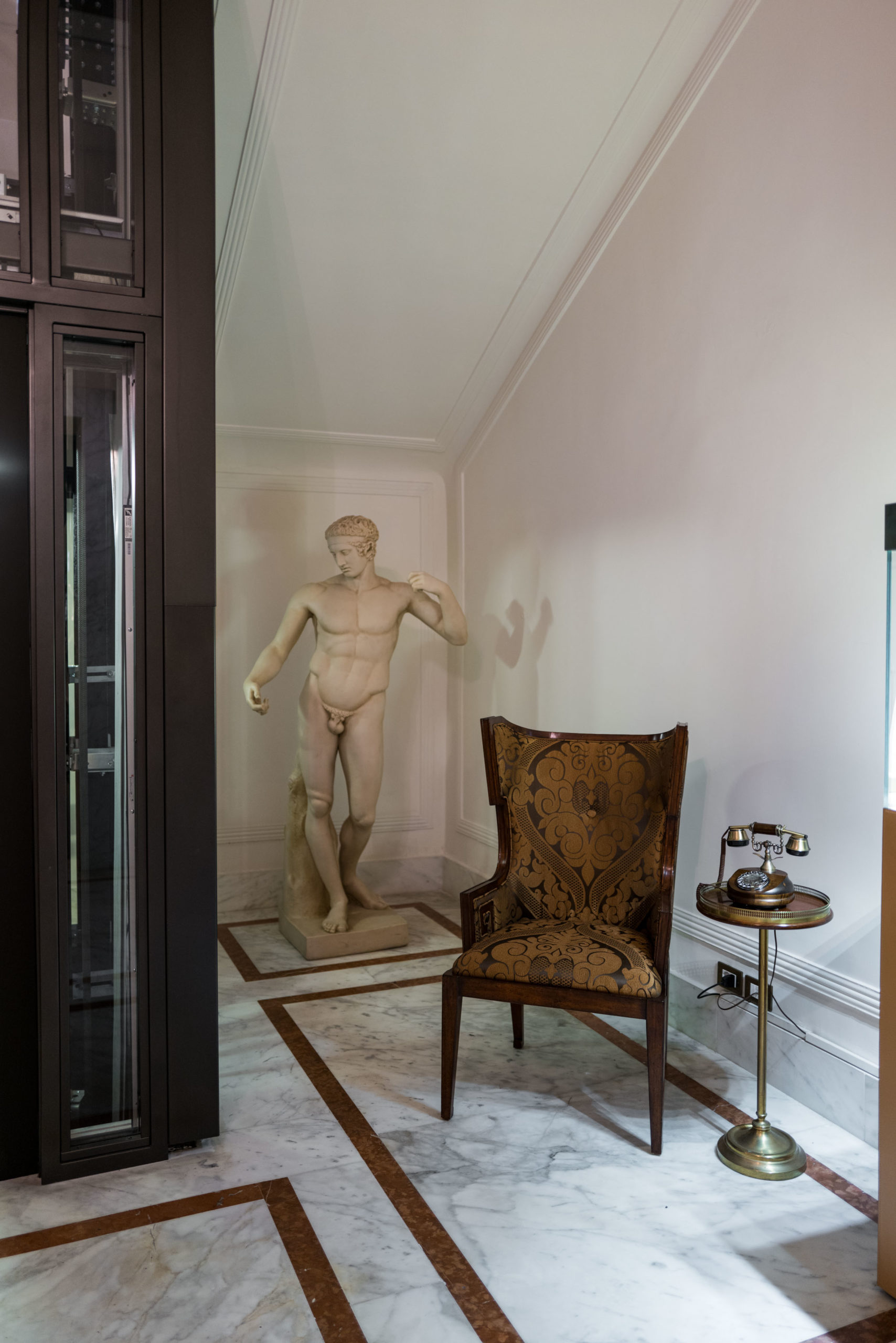 Corners of decor at Rocco Forte's Hotel de la Ville Rome - The Taste Edit #rome #hotel #decor #travel