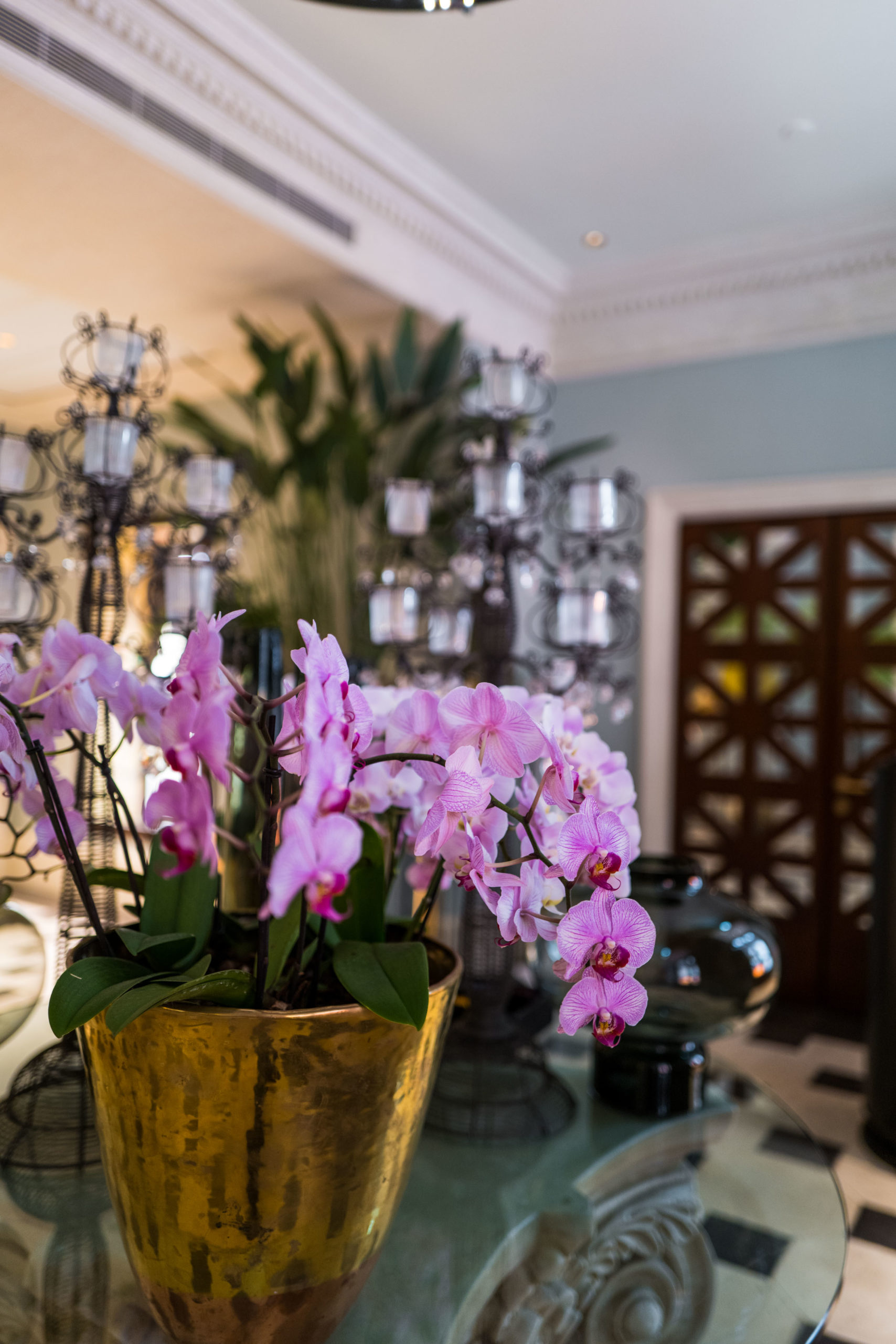 Light and airy decor at the Rocco Forte's Hotel de la Ville Rome - The Taste Edit #rome #hotel #decor #travel