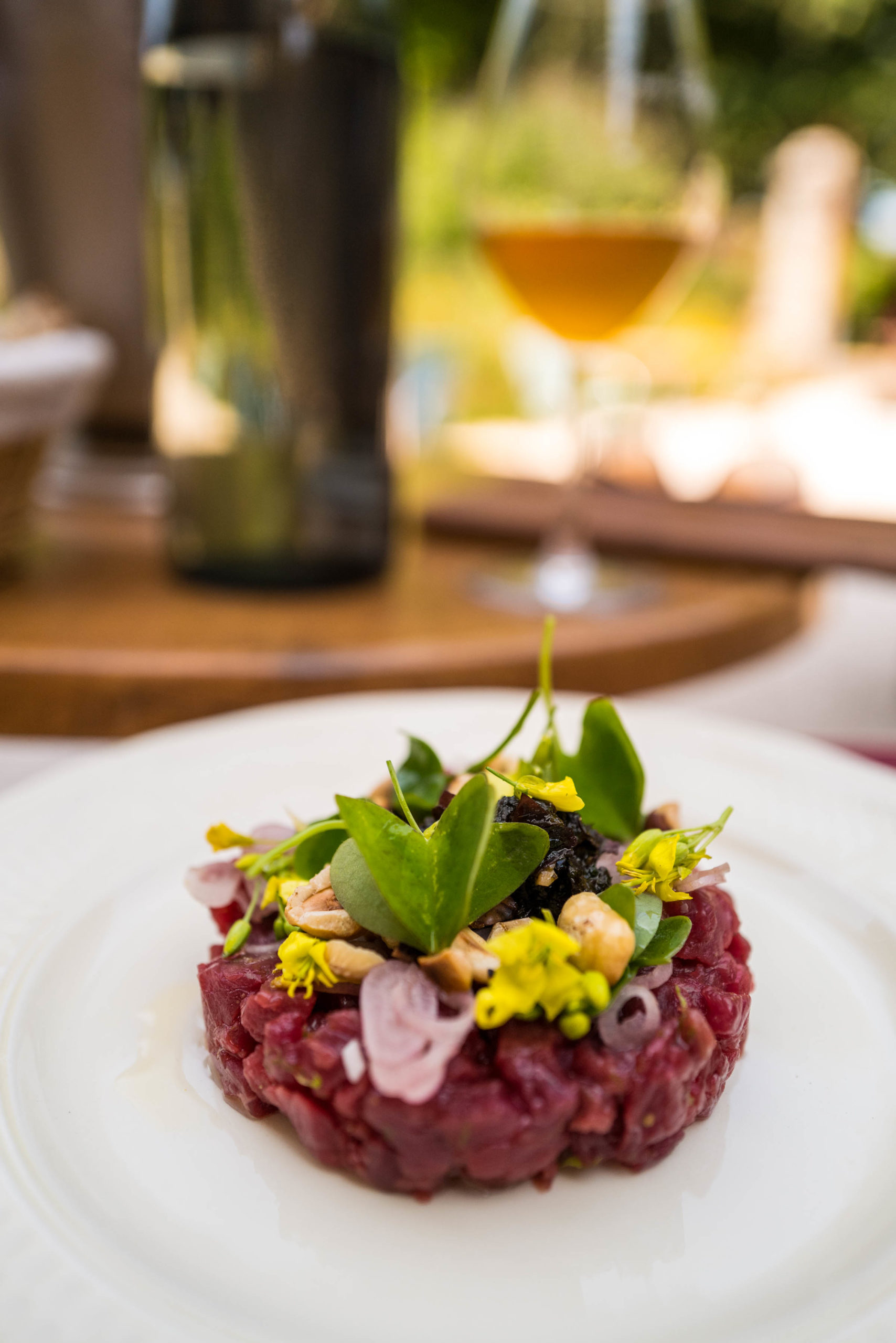 Le Soleil restaurant in Burgundy Franceserves beef tartare with seaweed in burgundy