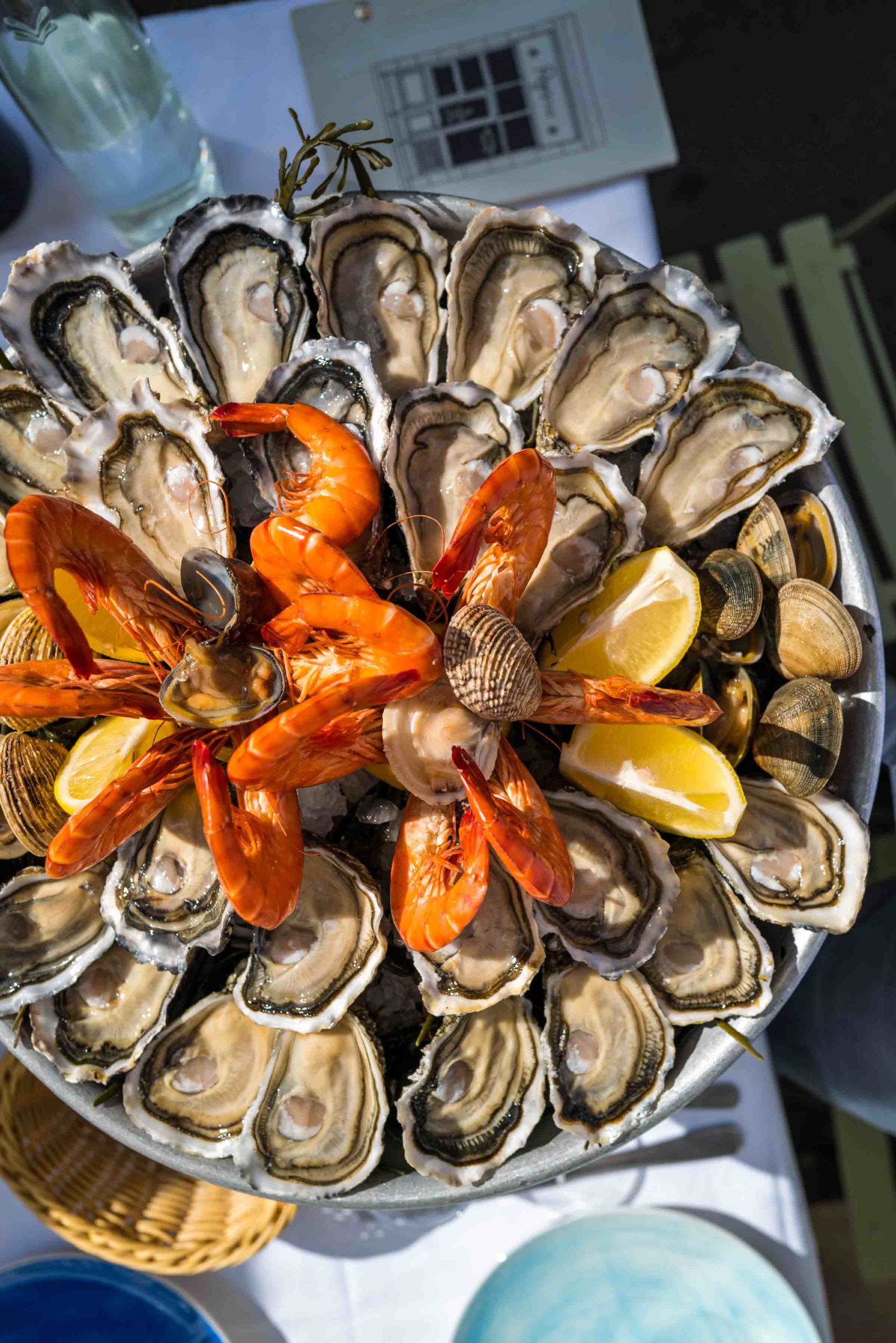 Huitrerie Régis oyster bar in Paris