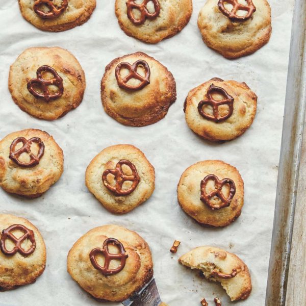 Make these buttery, golden beauties combine crispy, crunchy pretzels with rich and smooth white chocolate Maman White chocolate pretzel recipe from the Maman Cookbook