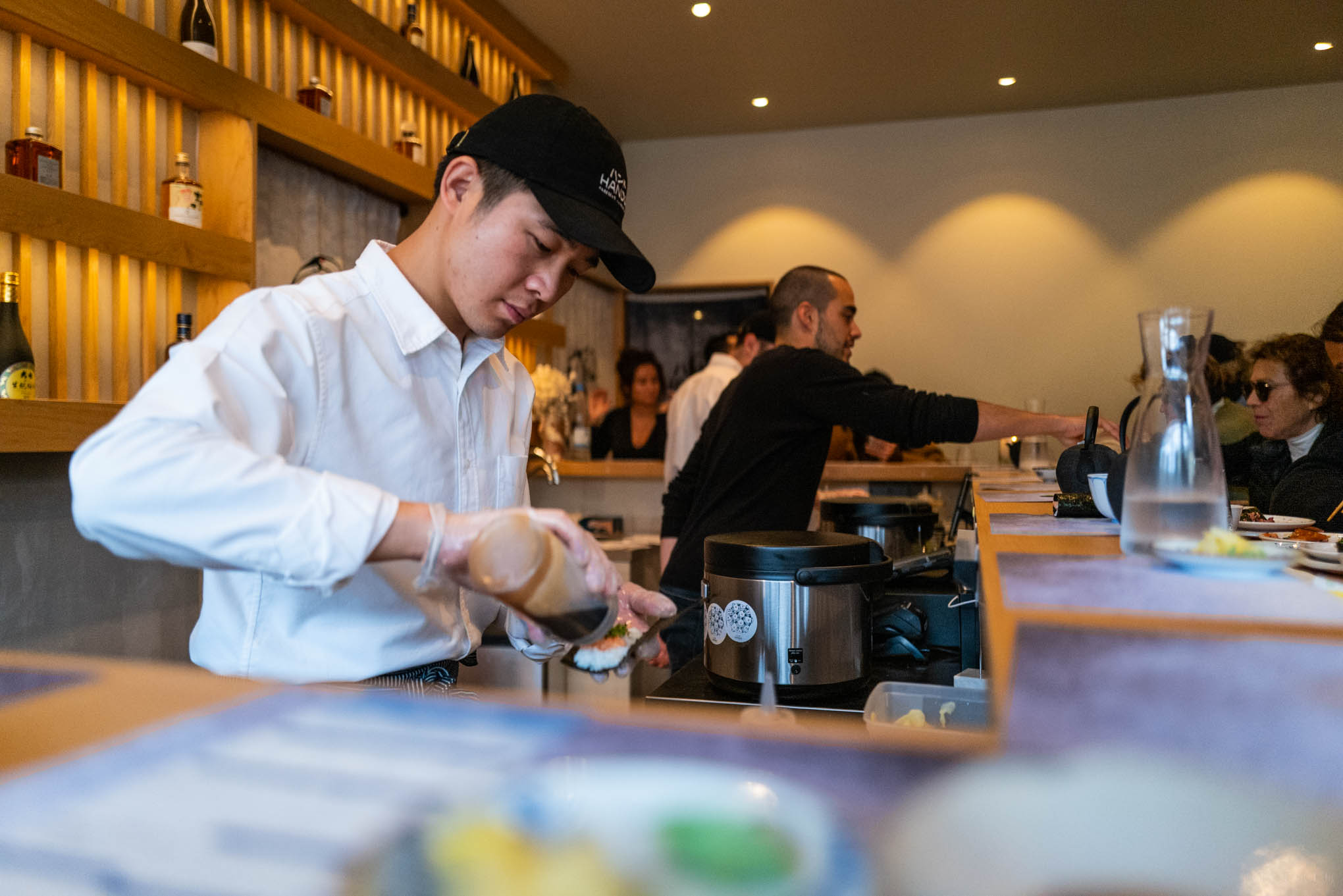 Hando handroll restaurant in paris