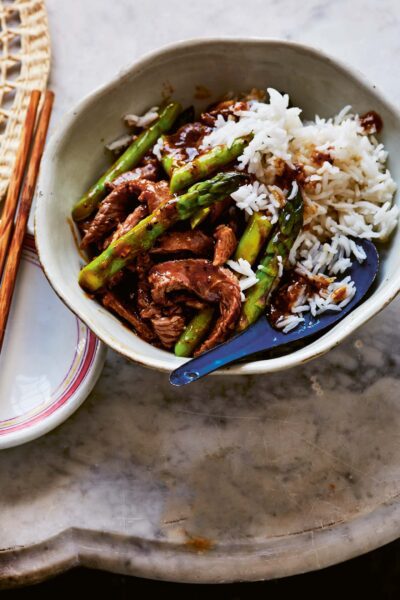 Beef, black pepper, and asparagus recipe from Simply Chinese cookbook