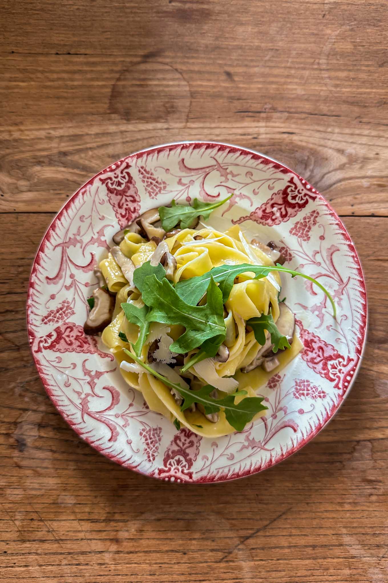 Burgundy-Inspired Tagliatelle with Shiitake Mushrooms recipe to make at home