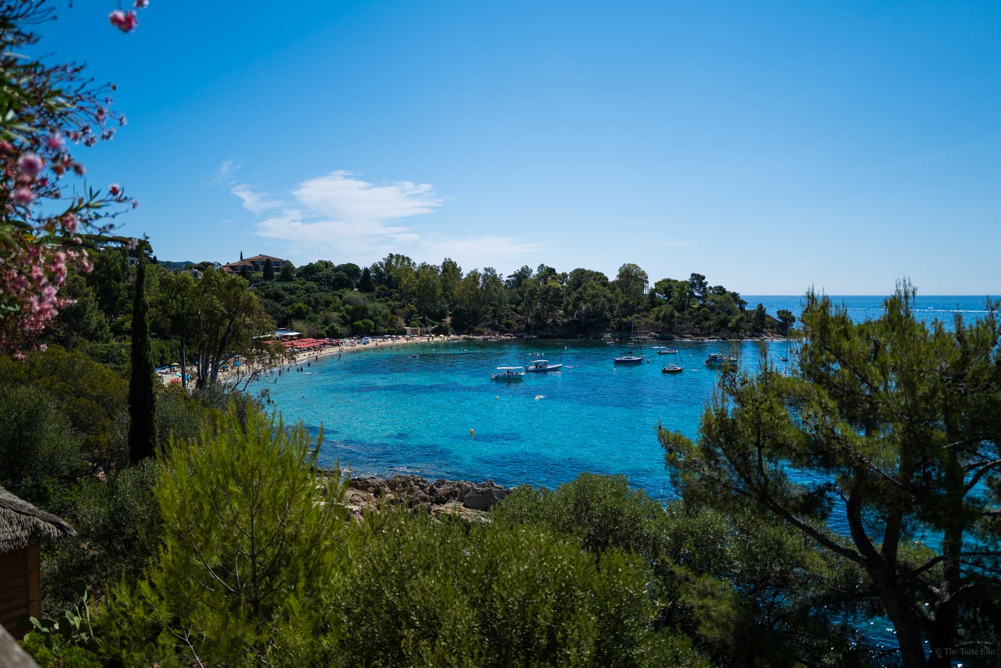 head to this secret beach club in a hidden cove in the South of France 