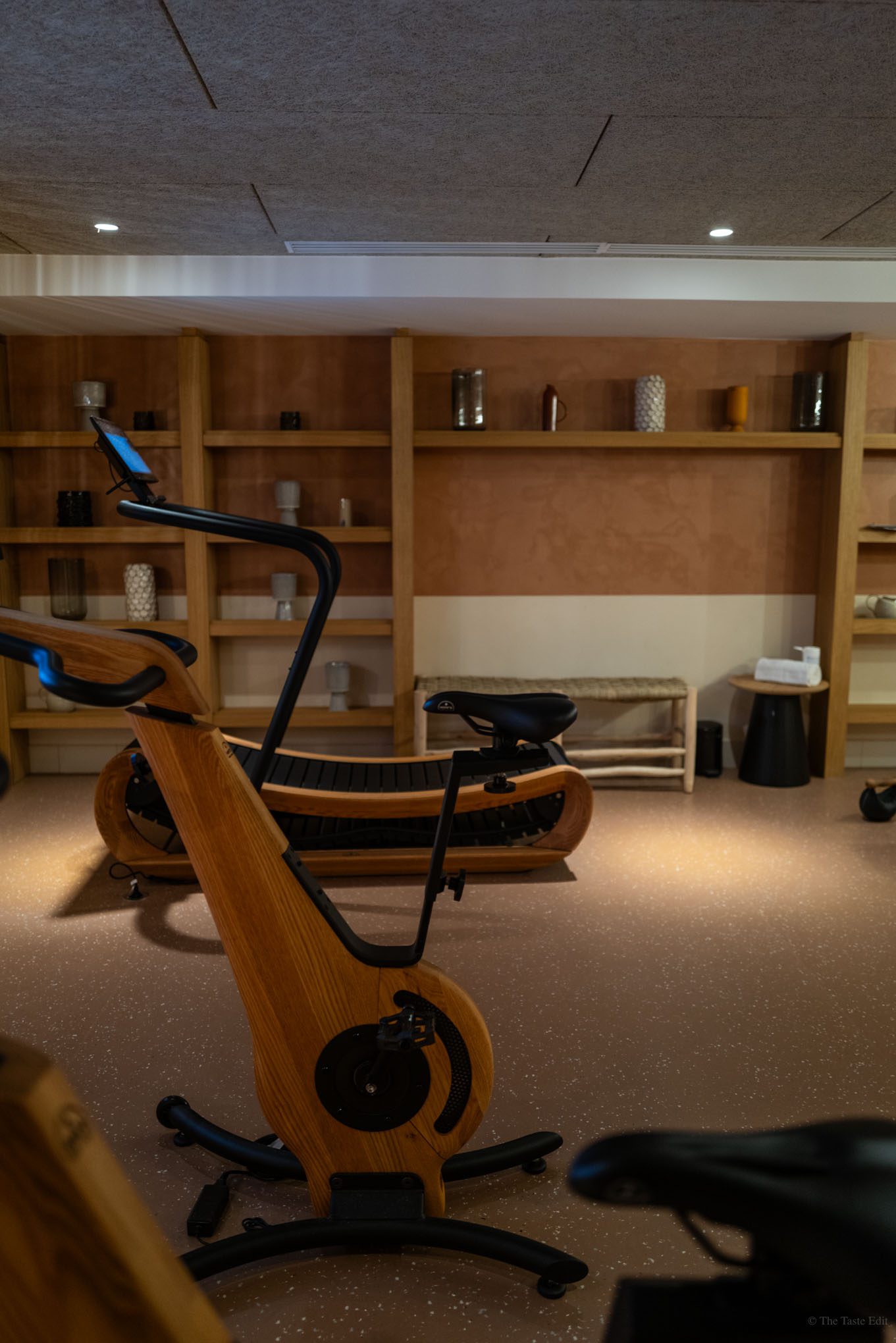 Bloom House Hotel and Spa has a modern gym with wooden machines