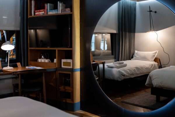 Why We Loved Using Dis-Loyalty—and Our Stay at The Hoxton Shoreditch