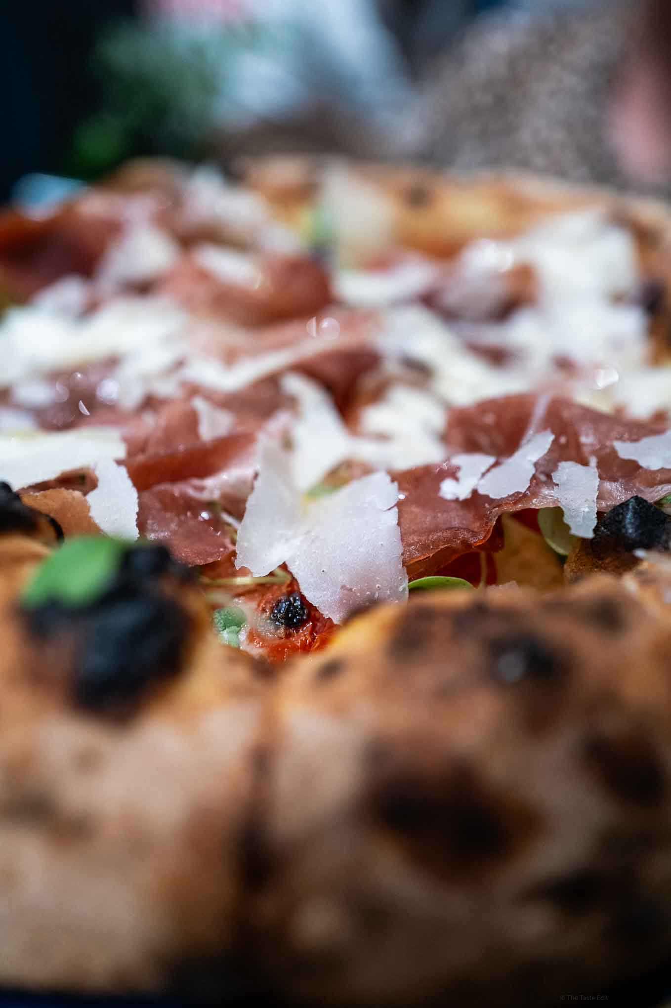 Close up pizza crust